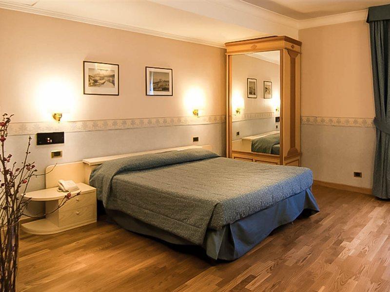 Cecil Hotel Rom
