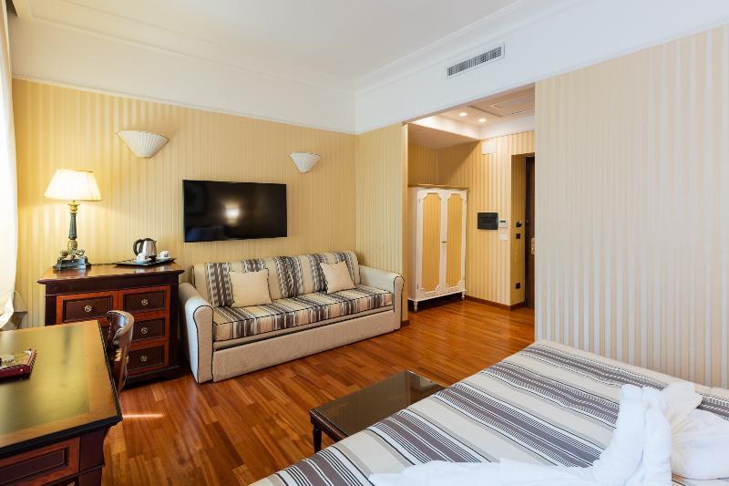Cecil Hotel Rom